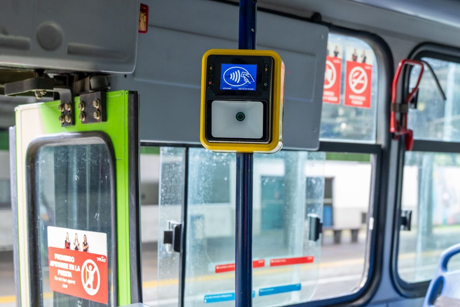 Sistema de recaudo electrónico y control de flota MIO Cali - UTRYT tecnología transporte público